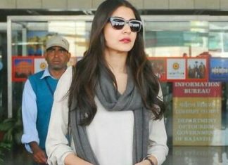 A Celebrities Guide To Ace The Scarf Look