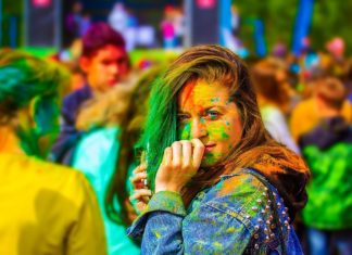 5 Skincare Tips To Follow This Holi