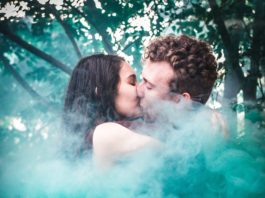 Art Of Seduction couple-kissing-love