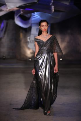 Amit Aggarwal showcasing atFDCI India Couture Week 2019 (8)