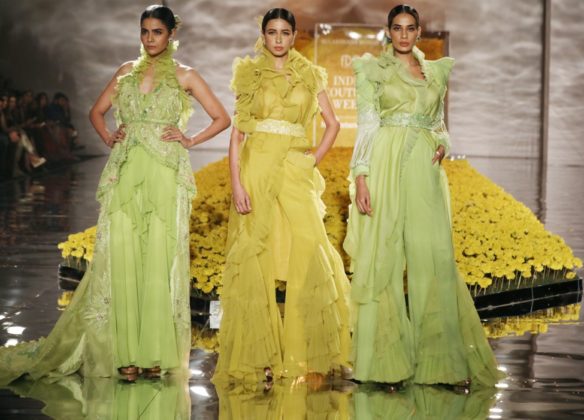 Collection By Designer Sulakshana Monga @ FDCI India Couture Week 2019 (2)