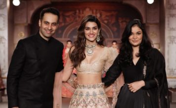 Kriti Sanon Dazzles The Runway In A Shyamal & Bhumika Ensemble On Day 3 Of India Couture Week Collection by Designer Shyamal Bhumika @ FDCI India Couture Week 2019 (19)