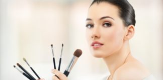 5 Must-Have Makeup Brushes For Your Beauty Kit