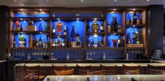 Newly Weds Can Try These Mini Bars In Their New Homes