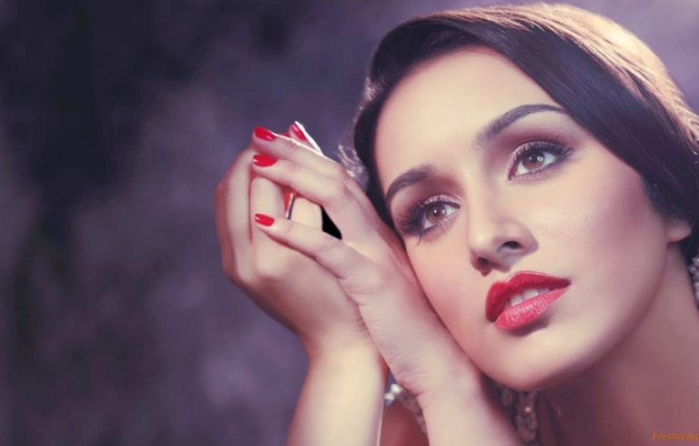 Glam Beauty Looks For The New Year Party