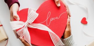 Valentine’s Day Special: Unique Gifts Other Than Red Roses On Rose Day!