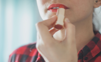 Choosing the right lipstick shade for your skin lipstick