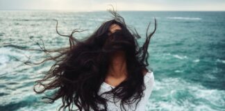 7 hairstyling mistakes that damage your hair!