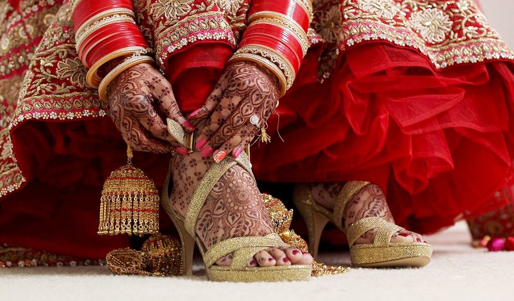 Gold Vegan Leather Embroidered Customised Women Block Heel Women Sandals  Indian Ethnic Footwear Wedding Shoes Indian Wedding Heels - Etsy
