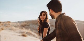 V-Day Special: Render strong base to your relationship relationship