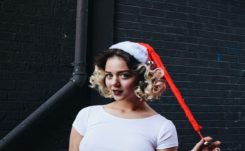 Heatless curl hacks that you need to know highlighter