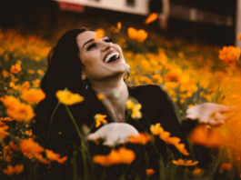 Here’s what to do to keep your teeth bright and white teeth