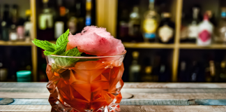 Try these famous cocktails at home cocktail