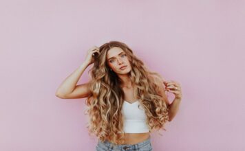Fix the frizz!! Four magical hair tips for the monsoon