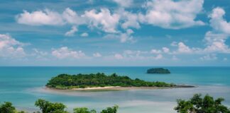 Few most romantic islands for your honeymoon travel