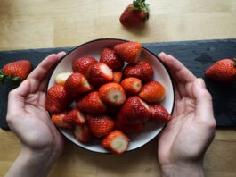 #SuitableStrawberries: benefits offered by strawberries for your skin beauty