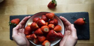 #SuitableStrawberries: benefits offered by strawberries for your skin beauty