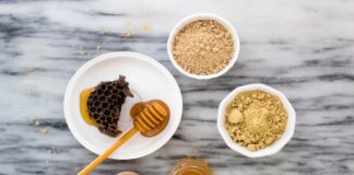 Pros of honey as an element for skincare honey