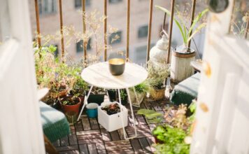 Revamp your balconies with some boho-chic decor tips boho