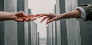 Ways to Catch your partner red-handed in his trap of lies heartbreak