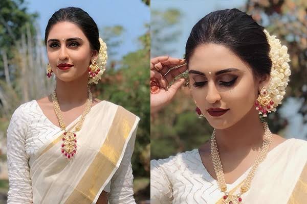 20 Stunning Gajra Hairstyles for Women to Try in 2023