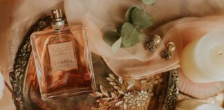 Perfume layering tips for long lasting scent
