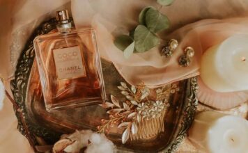 Perfume layering tips for long lasting scent