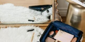 10 favorite makeup products for traveling