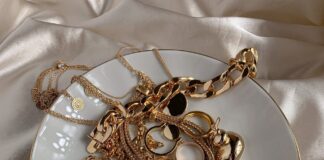 Versatile Jewellery Pieces for The Minimalist in You