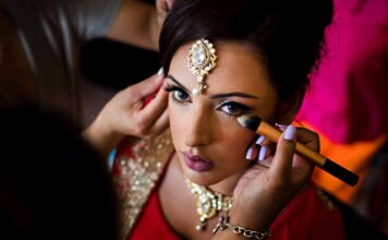 Search for a Makeup Artist- Made Easier! Feature Makeup-Artists