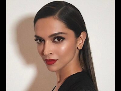 Bold lips New Year Makeup Looks