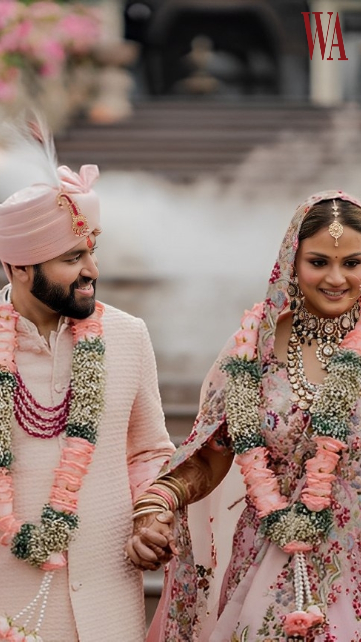 Trending Varmala Designs - Wedding Affair