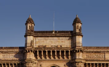 Dior’s First-Ever Show 2023 In India Dior's Presentation Of Pre-Fall Collection