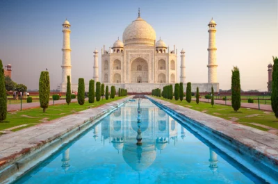 Agra - The Grandeur Of The Taj