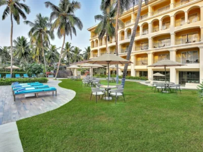 Lawn At Holiday Inn Goa