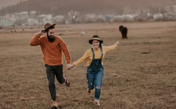 Embracing Change: Navigating Love And Relationships At 25 Navigating Love And Relationships At 25 - Wedding Affair