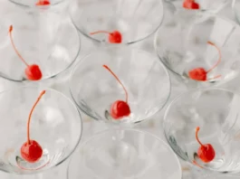Signature Groom’s Drinks: Mixology Tips for Crafting Unique Wedding Cocktails Mixology Tips For Cocktails - Wedding Affair