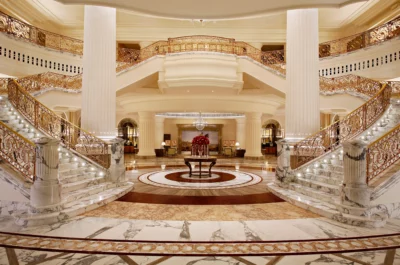 Habtoor Palace Grand Chandelier Lobby - Destination Weddings In Dubai
