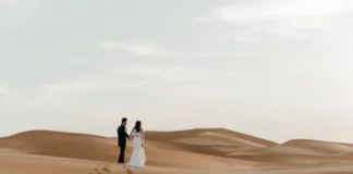 Desert Elopements: Minimalist Beauty in Arid Landscapes Desert Elopements - Wedding Affair