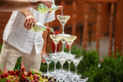 Signature Cocktails And Mocktails - Wedding Food Trends