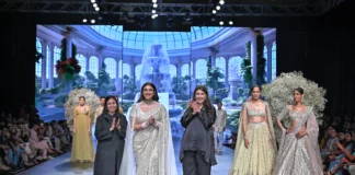 FDCI X Lakmé Fashion Week Parineeti Chopra In Saree For Faabiiana - Lakme Fashion Week