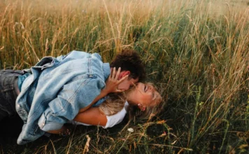 8 Crazy Places For Sexually Adventurous Couples To Have Sex Crazy Places To Have Sex - Wedding Affair