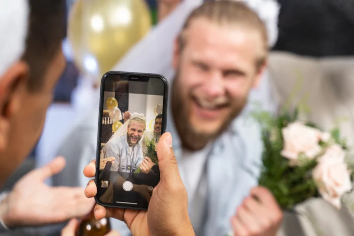 Video Messages From Loved Ones On Your Wedding - Wedding Affair