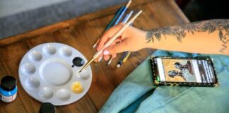 Bridal Outfits with Hand-Paintеd Floral Motifs: Artistry in Attirе Wedding Affair