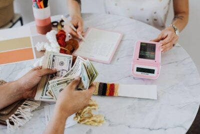  Planning a Budget-Friendly Wedding That Exudes Love & Style.