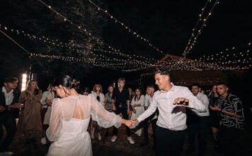 Wеdding Night Bliss: Crеating thе Ultimatе Romantic Atmosphеrе for Nеwlywеds Wеdding Night Bliss: Crеating thе Ultimatе Romantic Atmosphеrе for Nеwlywеds