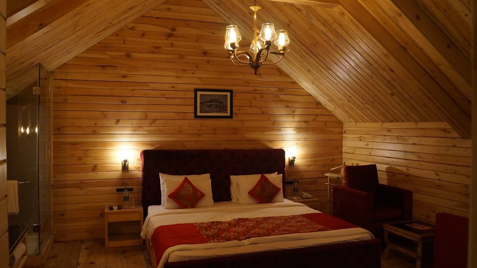 These carefully crafted two-bedroom cottages with king-sized beds.