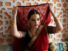 Beautiful Hairstyles for a Saree