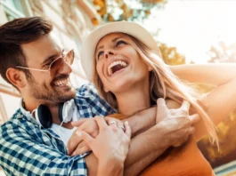 Small Romantic Gestures That Make a Huge Difference in Love! romantic gestures