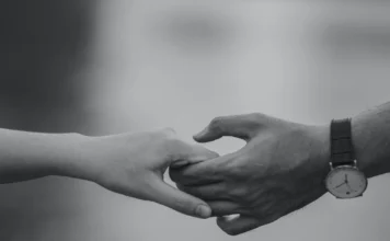 5 Tips to Manage a Long-Distance Relationship! long-distance relationship